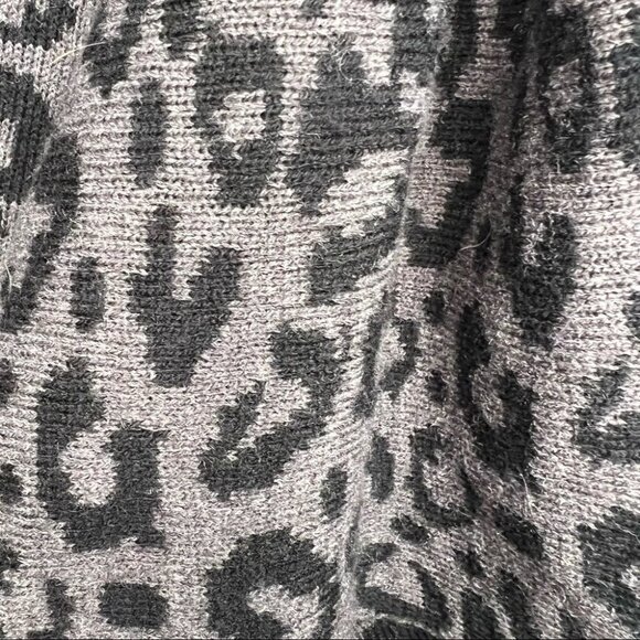 Jessica Draped Open Front Animal Print Sweater Cardigan Size Large - Picture 5 of 7
